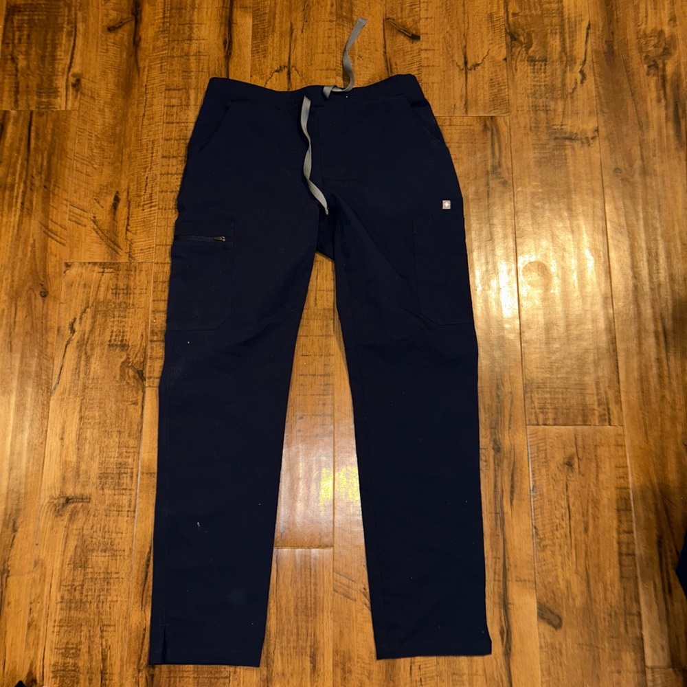 Figs - Small Navy